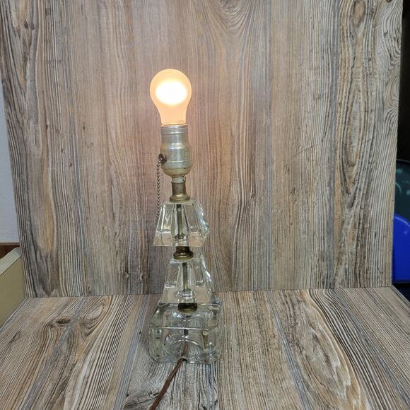 Vintage Vanity Lamp Glass Crystal Clear Boudoir Table Dresser - Picture 2 of 8